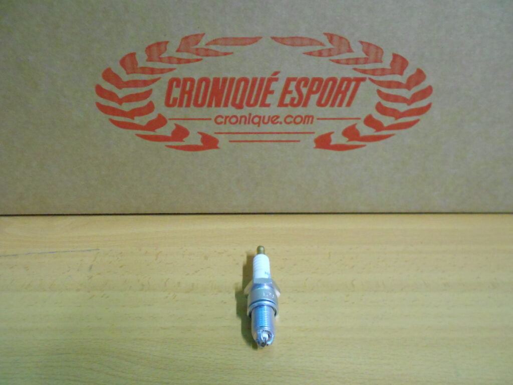 Spark plug triple electrode. All models Lancia Delta Integrale Cronique